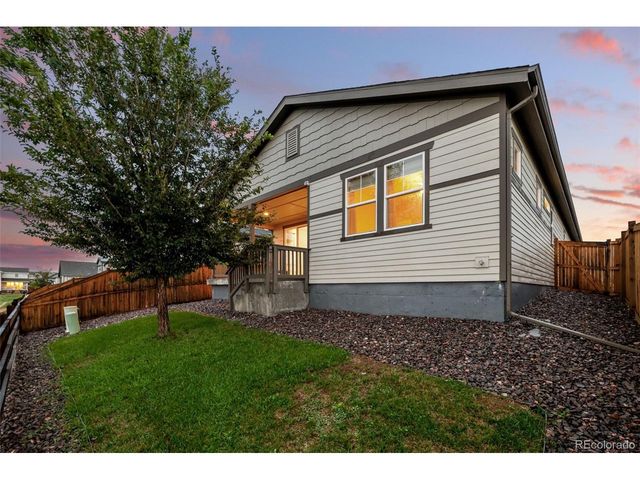 639 N Waterloo Ct, Aurora, CO 80018