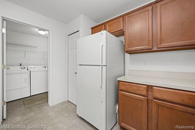 19105 Alexa Drive, Commerce Twp, MI 48390