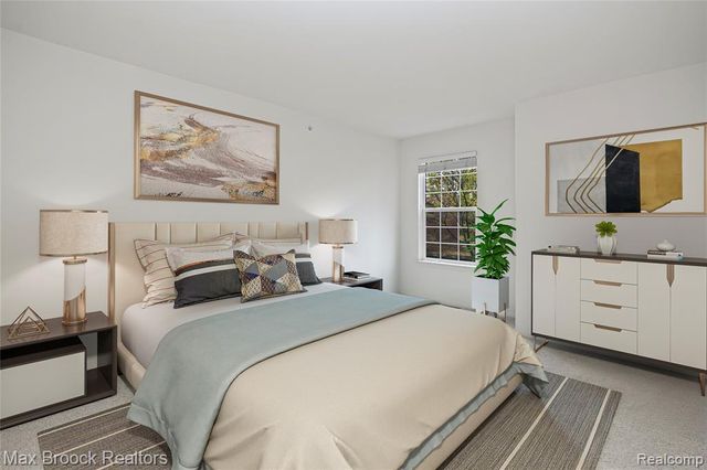 19105 Alexa Drive, Commerce Twp, MI 48390