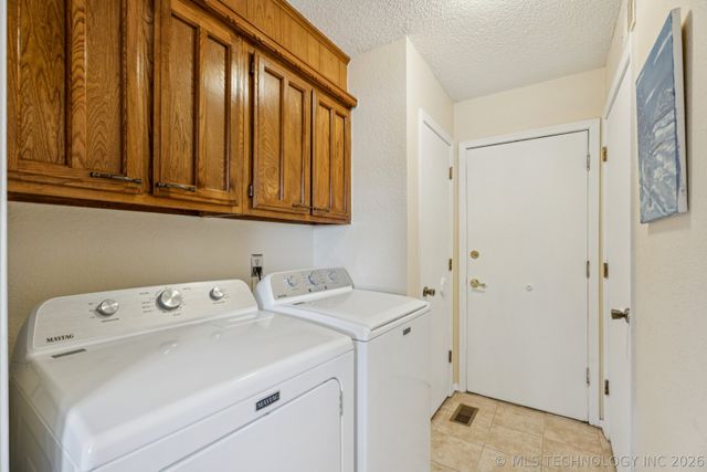 549 N Elm Street H, Jenks, OK 74037