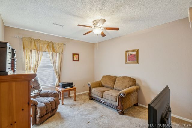 549 N Elm Street H, Jenks, OK 74037