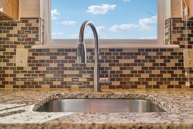 549 N Elm Street H, Jenks, OK 74037