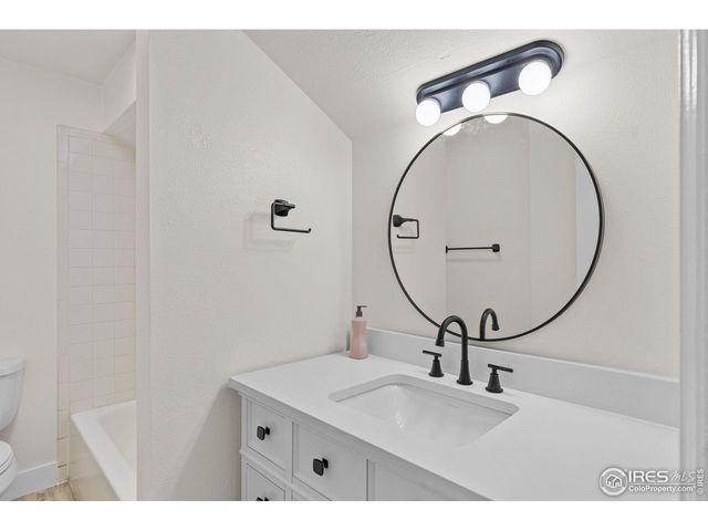 323 S Taft Ct, Louisville, CO 80027