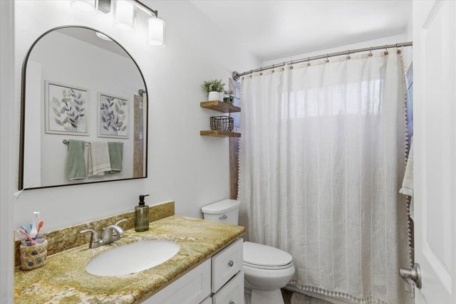 3210 Bentley Dr, Rescue, CA 95672