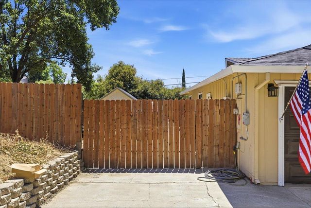 3210 Bentley Dr, Rescue, CA 95672