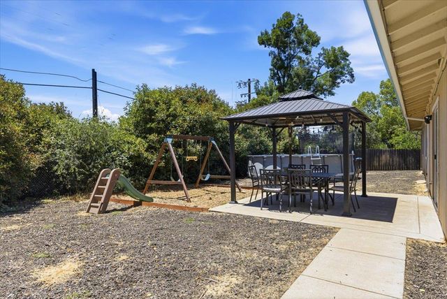 3210 Bentley Dr, Rescue, CA 95672