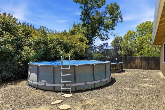 3210 Bentley Dr, Rescue, CA 95672