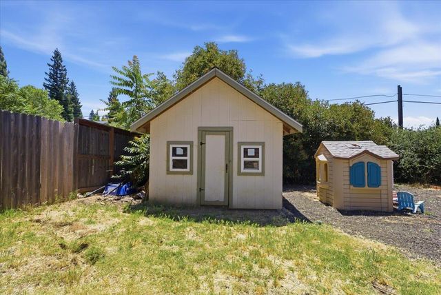 3210 Bentley Dr, Rescue, CA 95672