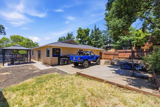 3210 Bentley Dr, Rescue, CA 95672