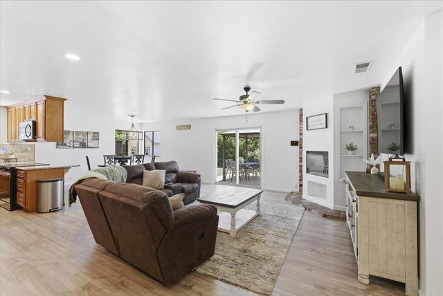 3210 Bentley Dr, Rescue, CA 95672