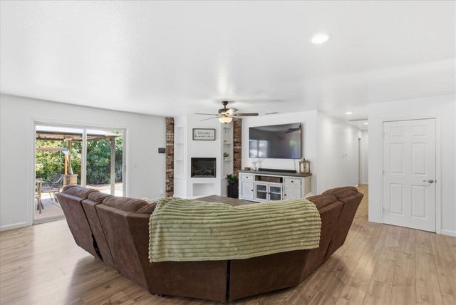 3210 Bentley Dr, Rescue, CA 95672