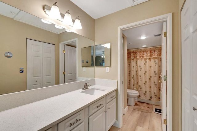 500 Scotia Drive 305, Hypoluxo, FL 33462