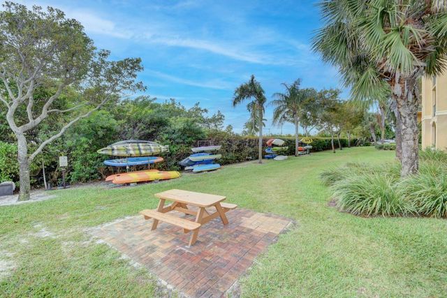 500 Scotia Drive 305, Hypoluxo, FL 33462