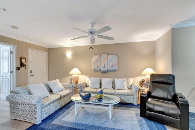 500 Scotia Drive 305, Hypoluxo, FL 33462