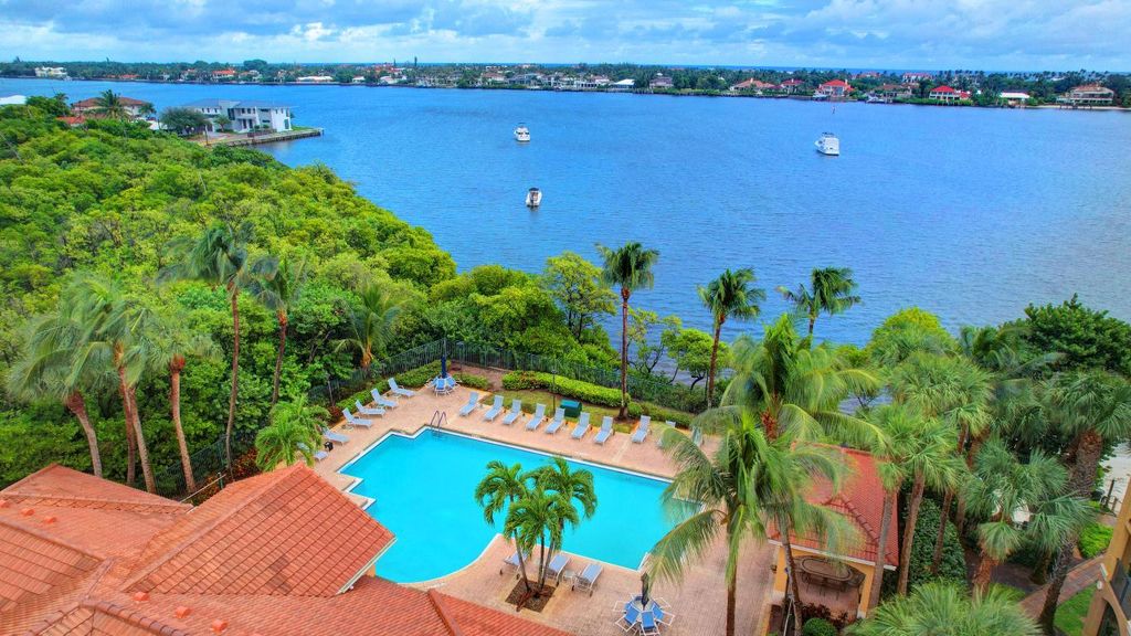 500 Scotia Drive 305, Hypoluxo, FL 33462