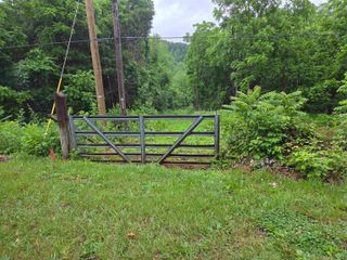 900 SANDY BOTTOM RD, Elkton, VA 22827