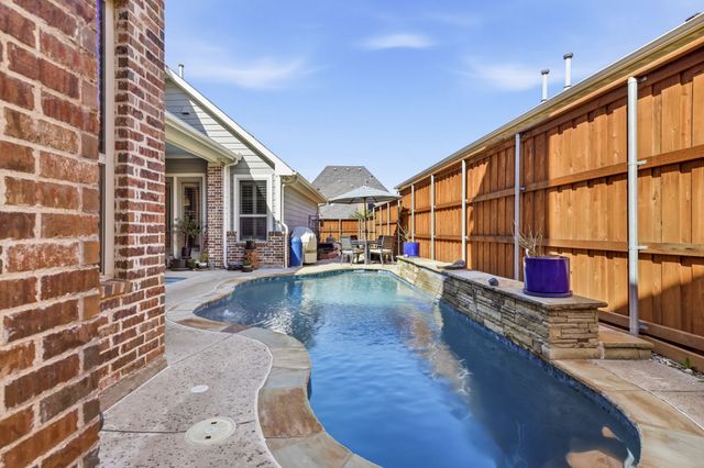 2253 Cardinal Boulevard, Carrollton, TX 75010