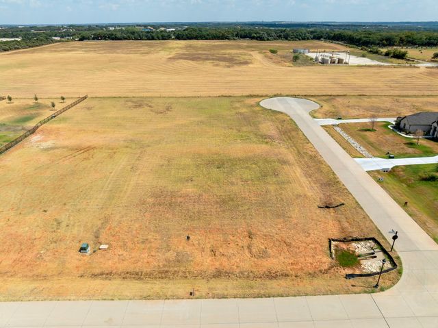 1200 Explorer Lane, Granbury, TX 76049