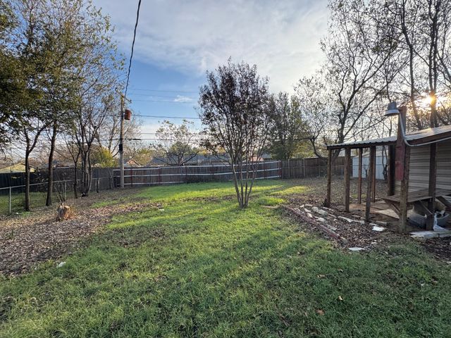 309 Hillcrest Street, Mansfield, TX 76063