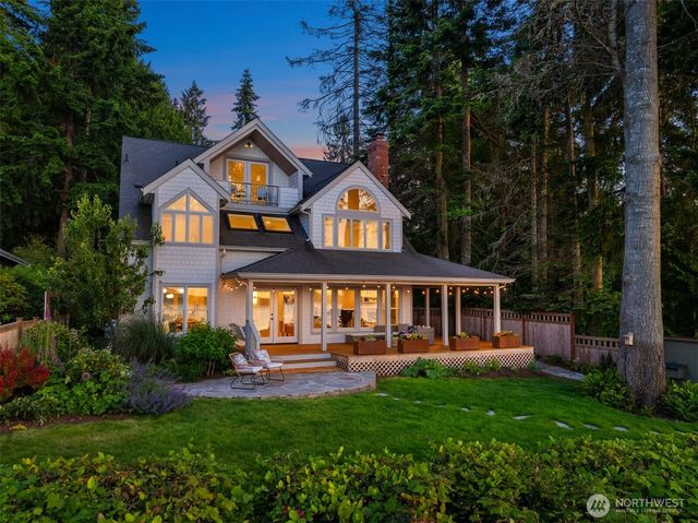 10058 NE Lafayette Avenue, Bainbridge Island, WA 98110