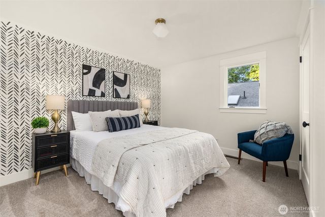 10058 NE Lafayette Avenue, Bainbridge Island, WA 98110