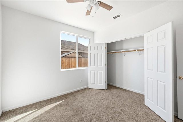 2129 Golden Gate Dr, Plumas Lake, CA 95961