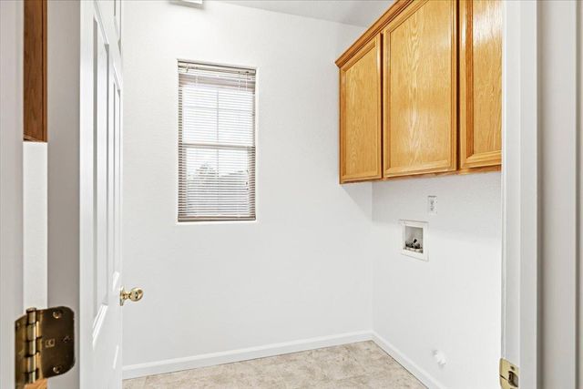 2129 Golden Gate Dr, Plumas Lake, CA 95961