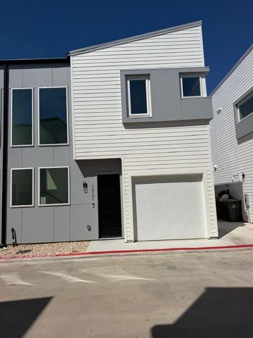 2000 Riverside Farms RD 12101, Austin, TX 78741
