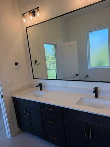 2000 Riverside Farms RD 12101, Austin, TX 78741