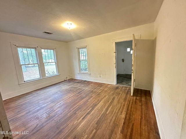 429 NE 1st Avenue, Magee, MS 39111