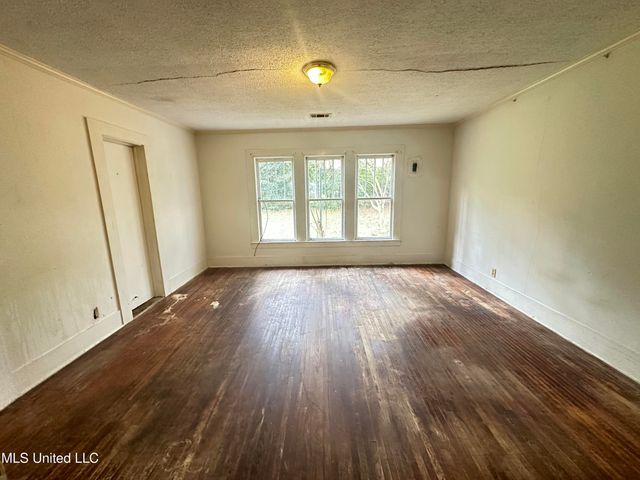 429 NE 1st Avenue, Magee, MS 39111