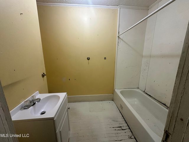 429 NE 1st Avenue, Magee, MS 39111