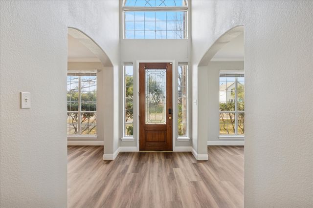 2300 Caldwell Drive, Bedford, TX 76021