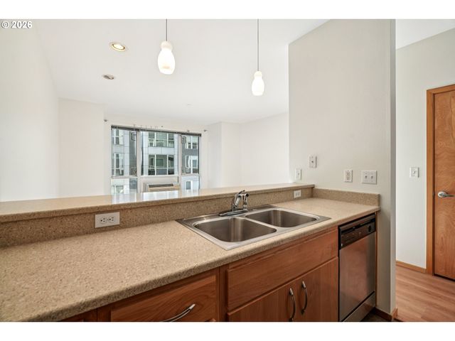 1125 Nw 9TH Ave 424, Portland, OR 97209