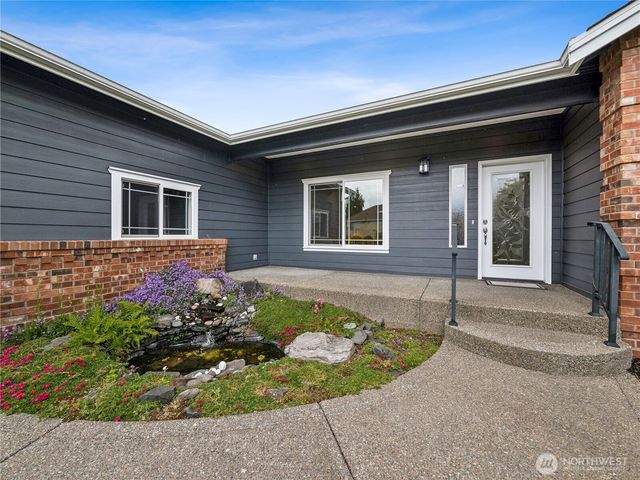 15426 148th Avenue Ct E, Orting, WA 98360