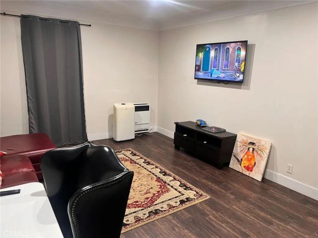 1205 W 57th, Los Angeles, CA 90037