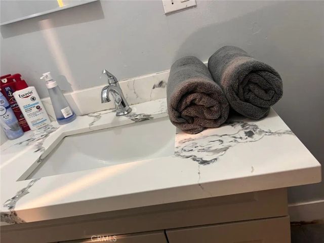 1205 W 57th, Los Angeles, CA 90037