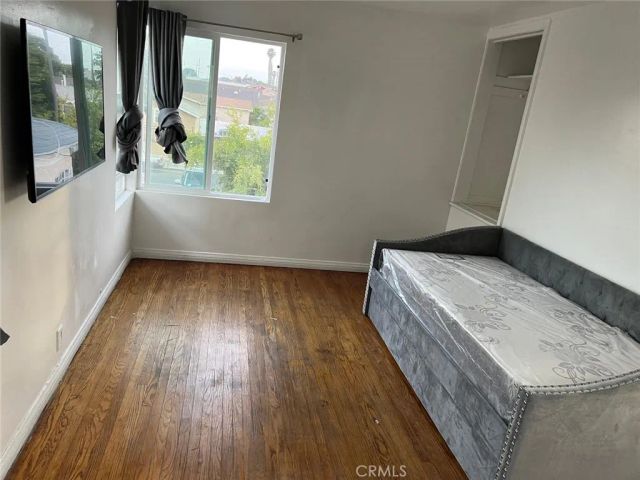 1205 W 57th, Los Angeles, CA 90037