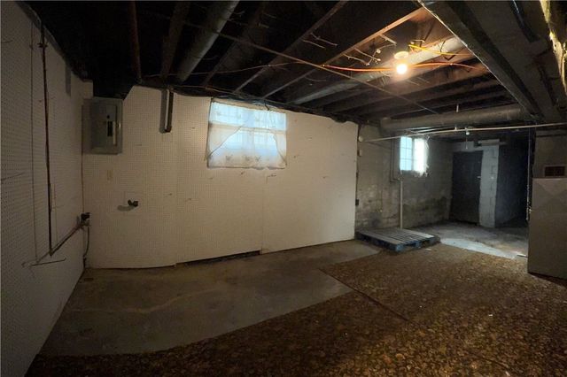 545 & 625 Davis St, Sharon, PA 16146