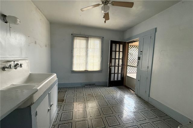 545 & 625 Davis St, Sharon, PA 16146