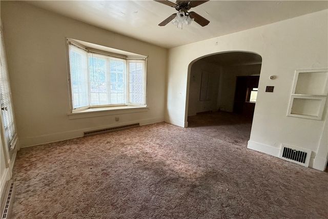 545 & 625 Davis St, Sharon, PA 16146