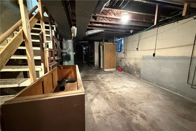 545 & 625 Davis St, Sharon, PA 16146