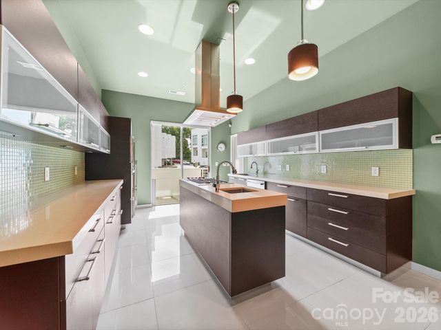 368 Viburnum Way Court, Charlotte, NC 28208