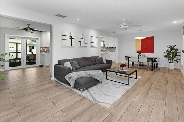 844 Johnson St, Hollywood, FL 33019