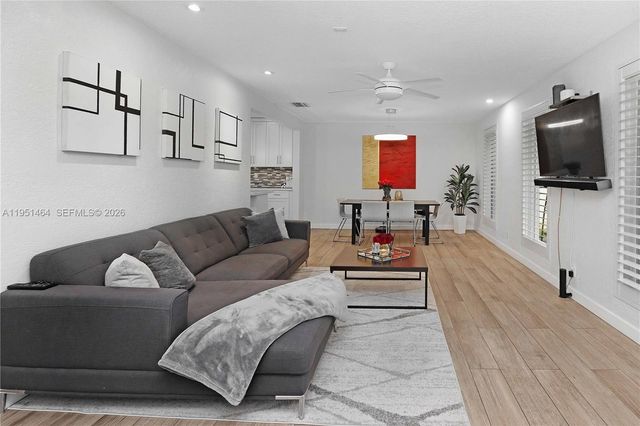 844 Johnson St, Hollywood, FL 33019