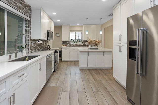 844 Johnson St, Hollywood, FL 33019