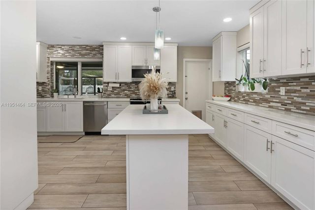 844 Johnson St, Hollywood, FL 33019