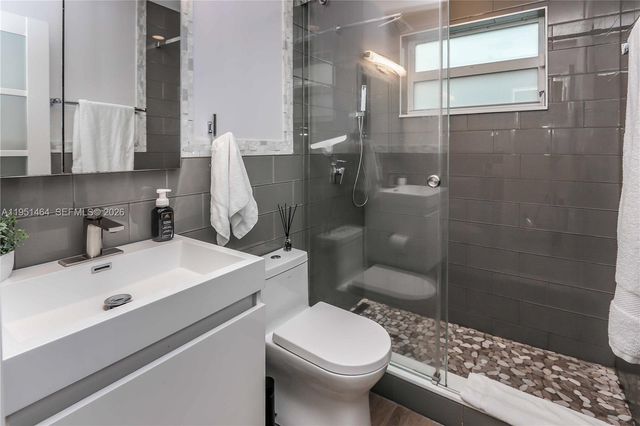 844 Johnson St, Hollywood, FL 33019