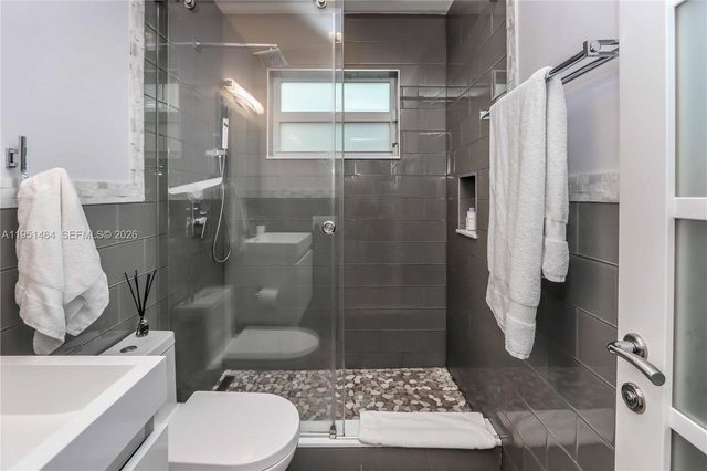 844 Johnson St, Hollywood, FL 33019