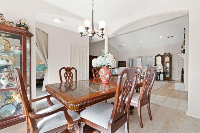 5 Bosque Place, Hot Springs Village, AR 71909